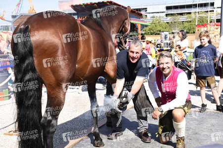 Eröffnung von Equilaland in München