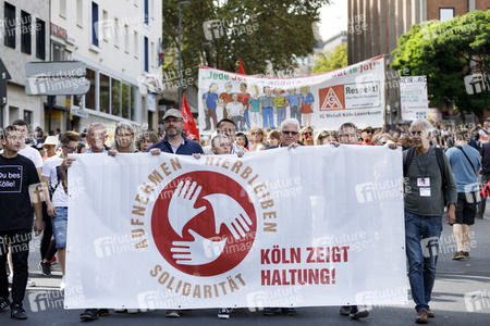 Demo 'Köln zeigt Haltung' in Köln