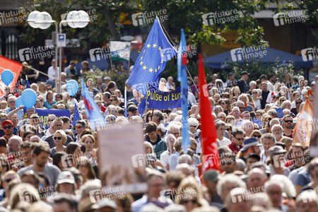 Demo 'Köln zeigt Haltung' in Köln