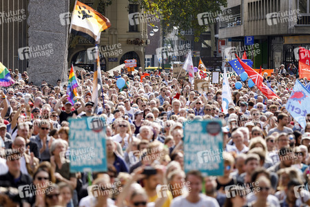 Demo 'Köln zeigt Haltung' in Köln
