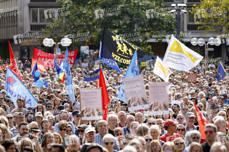 Demo 'Köln zeigt Haltung' in Köln
