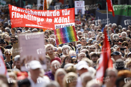 Demo 'Köln zeigt Haltung' in Köln