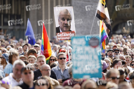 Demo 'Köln zeigt Haltung' in Köln