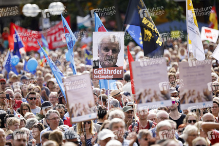 Demo 'Köln zeigt Haltung' in Köln