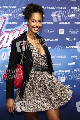 Premiere 'Flashdance - Das Musical' in Hamburg