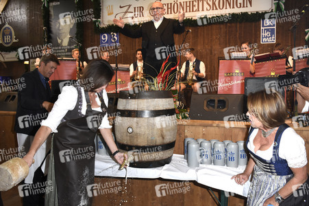 Im Volkssängerzelt bei der Eröffnung vom Oktoberfest 2018 in München