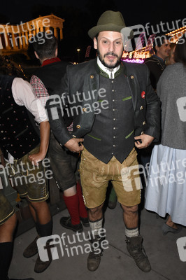 In Käfers Wiesn-Schänke bei der Eröffnung vom Oktoberfest 2018 in München