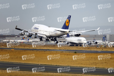 Symbolfoto Flughafen