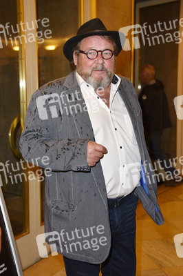 Theaterpremiere 'Willkommen bei den Hartmanns' in Berlin