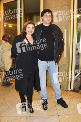 Theaterpremiere 'Willkommen bei den Hartmanns' in Berlin