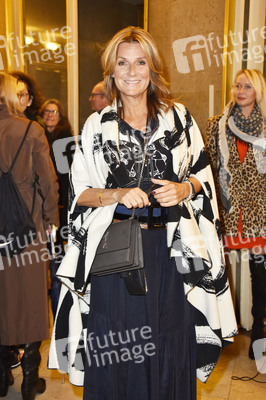 Theaterpremiere 'Willkommen bei den Hartmanns' in Berlin