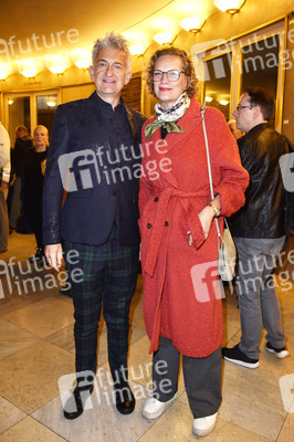 Theaterpremiere 'Willkommen bei den Hartmanns' in Berlin