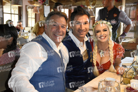 In Käfers Wiesn-Schänke beim Oktoberfest 2018 in München