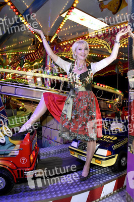 Almauftrieb in Käfers Wiesn-Schänke auf dem Oktoberfest 2018 in München