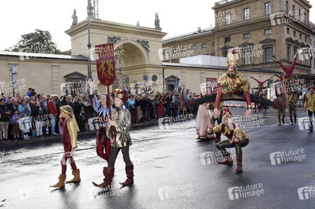 Oktoberfest Trachten- und Schützenzug 2018 in München