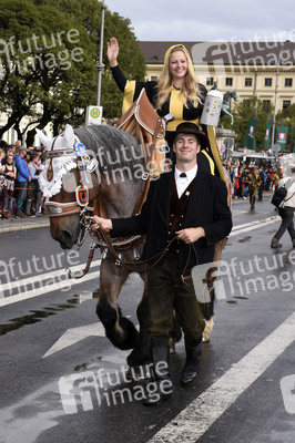 Oktoberfest Trachten- und Schützenzug 2018 in München