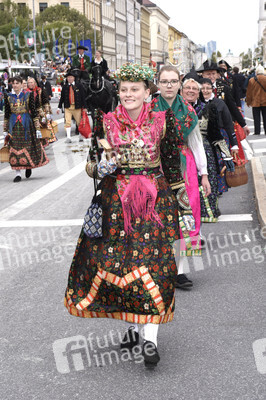 Oktoberfest Trachten- und Schützenzug 2018 in München
