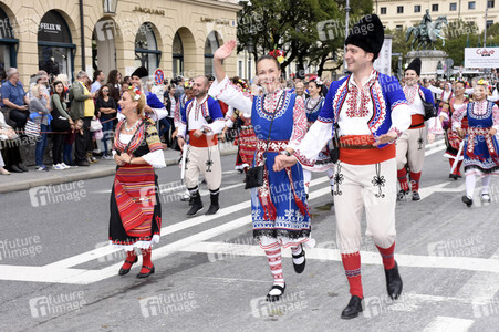 Oktoberfest Trachten- und Schützenzug 2018 in München