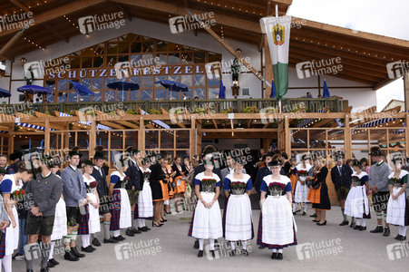 Regine Sixt Damenwiesn im Schützen Festzelt beim Oktoberfest 2018 in München