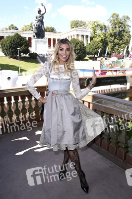 In Käfers Wiesn-Schänke auf dem Oktoberfest 2018 in München