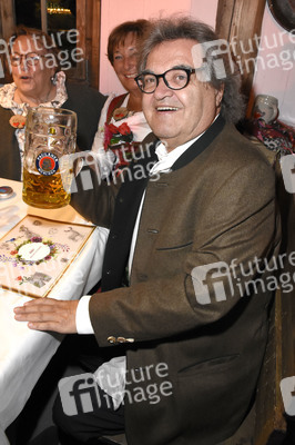 In Käfers Wiesn-Schänke auf dem Oktoberfest 2018 in München