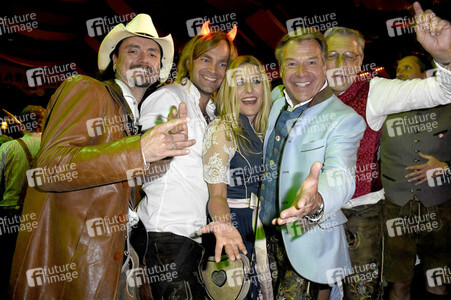 Gute Laune TV Wiesn-Treff im Marstall Festzelt auf dem Oktoberfest 2018 in München