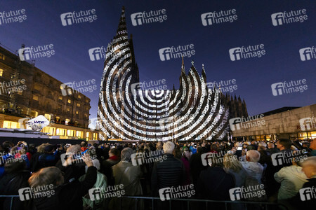 Lichtspektakel 'Dona Nobis Pacem' in Köln