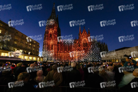 Lichtspektakel 'Dona Nobis Pacem' in Köln