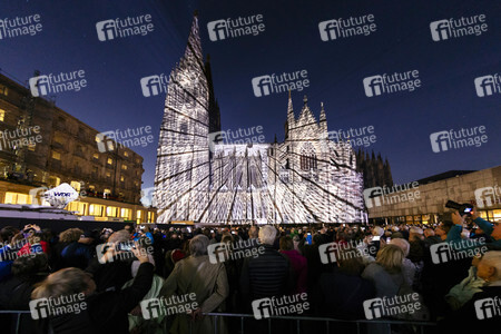 Lichtspektakel 'Dona Nobis Pacem' in Köln