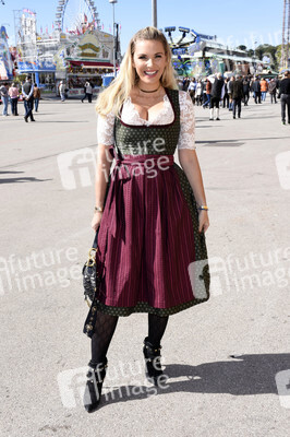 3. Wiesn Charity Lunch im Festzelt Zur Bratwurst beim Oktoberfest 2018 in München