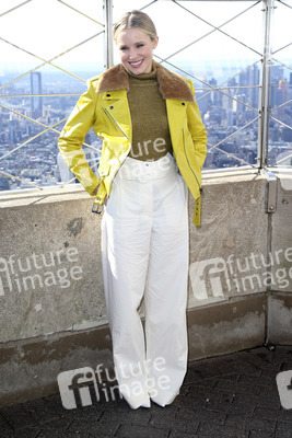 Empire State Building Lighting Ceremony mit Kristen Bell in New York