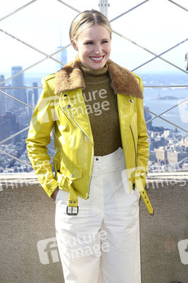 Empire State Building Lighting Ceremony mit Kristen Bell in New York