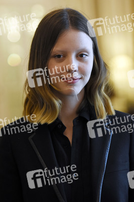 Exklusives Photoshooting mit Mia Goth, San Sebastian Film Festival 2018