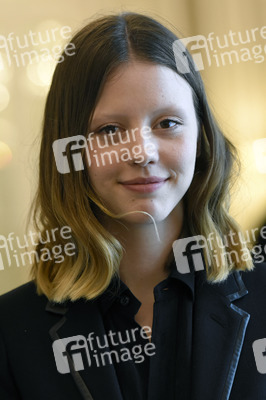 Exklusives Photoshooting mit Mia Goth, San Sebastian Film Festival 2018