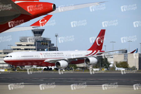 Ankunft von Präsident Erdogan am Flughafen Köln Bonn