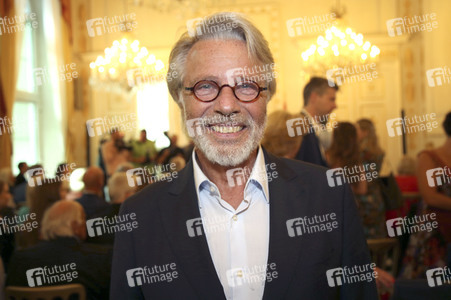 Verleihung des Großen Ehrenzeichens an Karl Spiehs in Wien