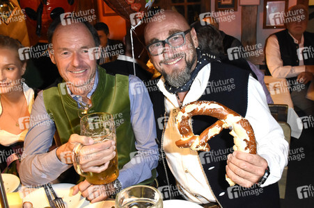 In Käfers Wiesn-Schänke auf dem Oktoberfest 2018 in München