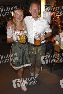In Käfers Wiesn-Schänke auf dem Oktoberfest 2018 in München