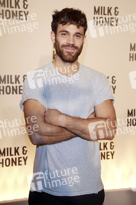 Photocall 'Milk and Honey' in Hamburg