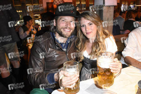 In Käfers Wiesn-Schänke auf dem Oktoberfest 2018 in München