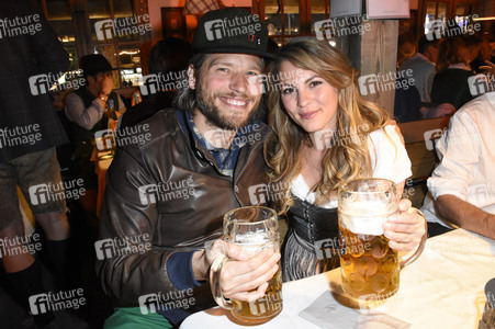 In Käfers Wiesn-Schänke auf dem Oktoberfest 2018 in München