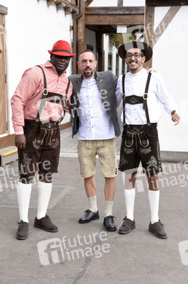 FC Bayern München Wiesnbesuch in Käfers Wiesn-Schänke auf dem Oktoberfest 2018 in München
