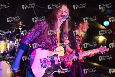 Konzert von Nina Attal in Berlin