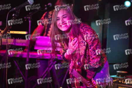 Konzert von Nina Attal in Berlin