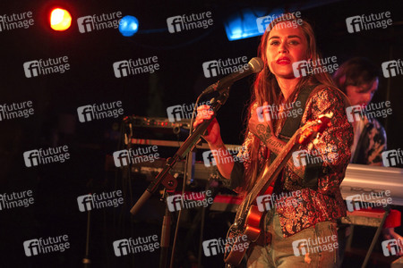 Konzert von Nina Attal in Berlin