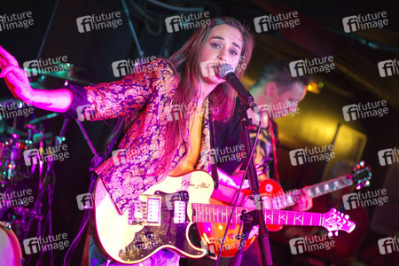 Konzert von Nina Attal in Berlin