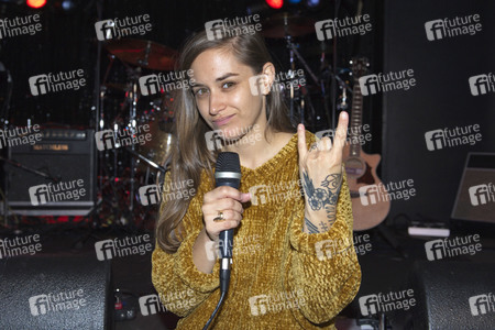 Konzert von Nina Attal in Berlin