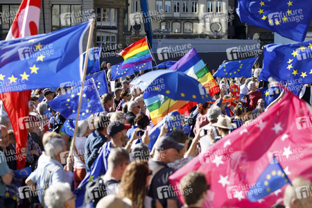 Kundgebung 'Pulse of Europe' in Köln