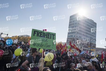 Demonstration 'Unteilbar' in Berlin