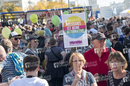 Demonstration 'Unteilbar' in Berlin